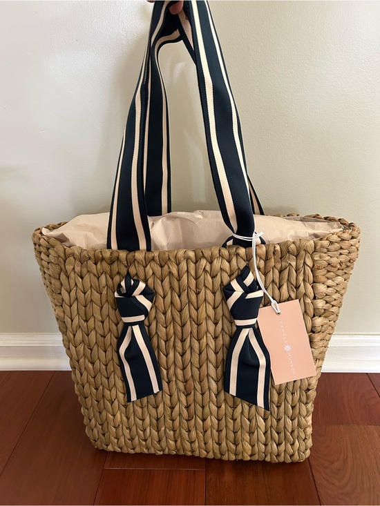 Pamela Munson Handbags - Pamela Munson Petite Isla Bahia Straw Tote